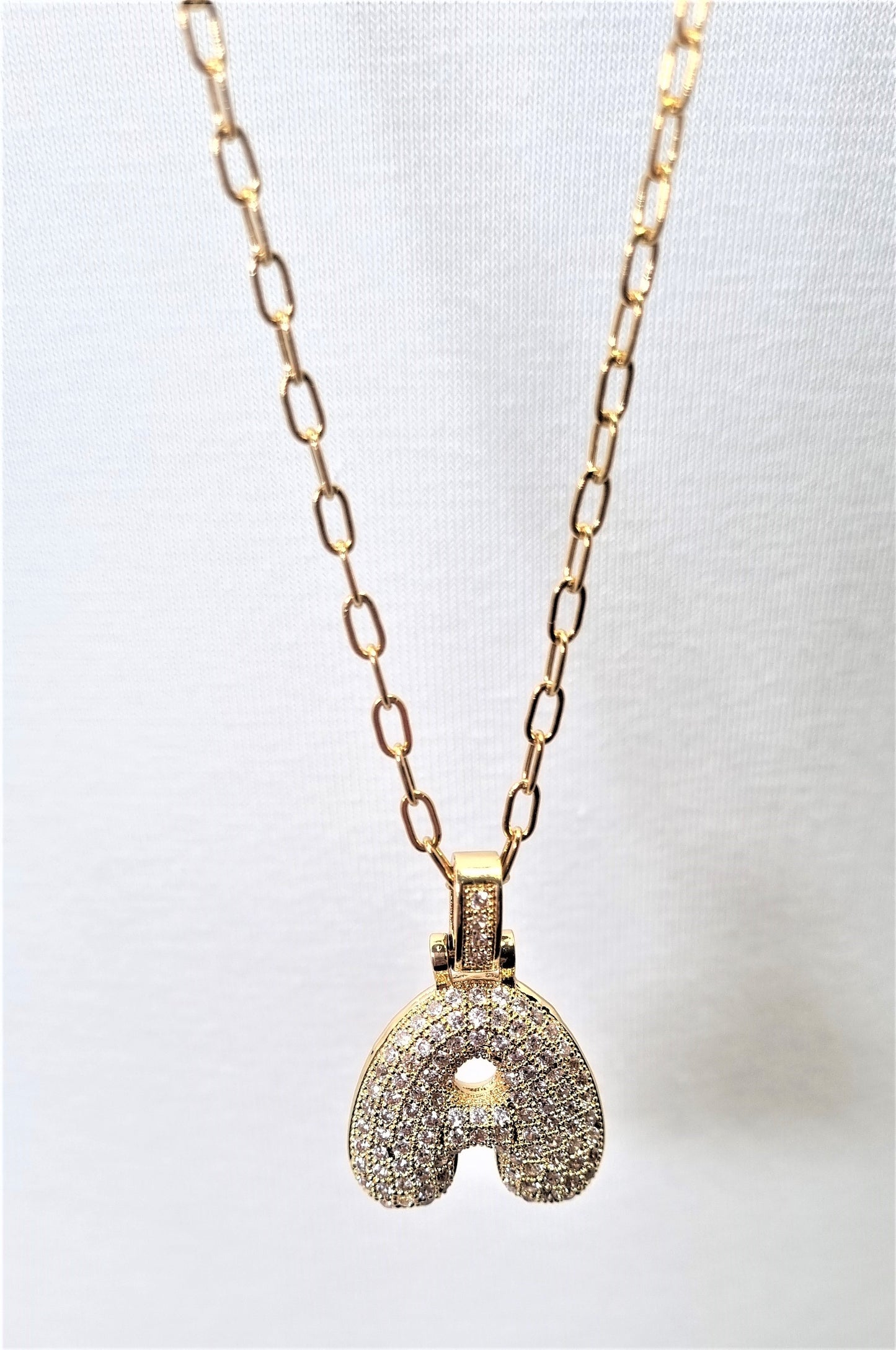 Collana GRACE i metalli .030 lunga maglie metallo dorato ciondolo dorato e strass lettera A