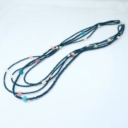 Collana I CRISTALLI .050 quattro fili cristalli verde intenso con perle, quarzi, agate.