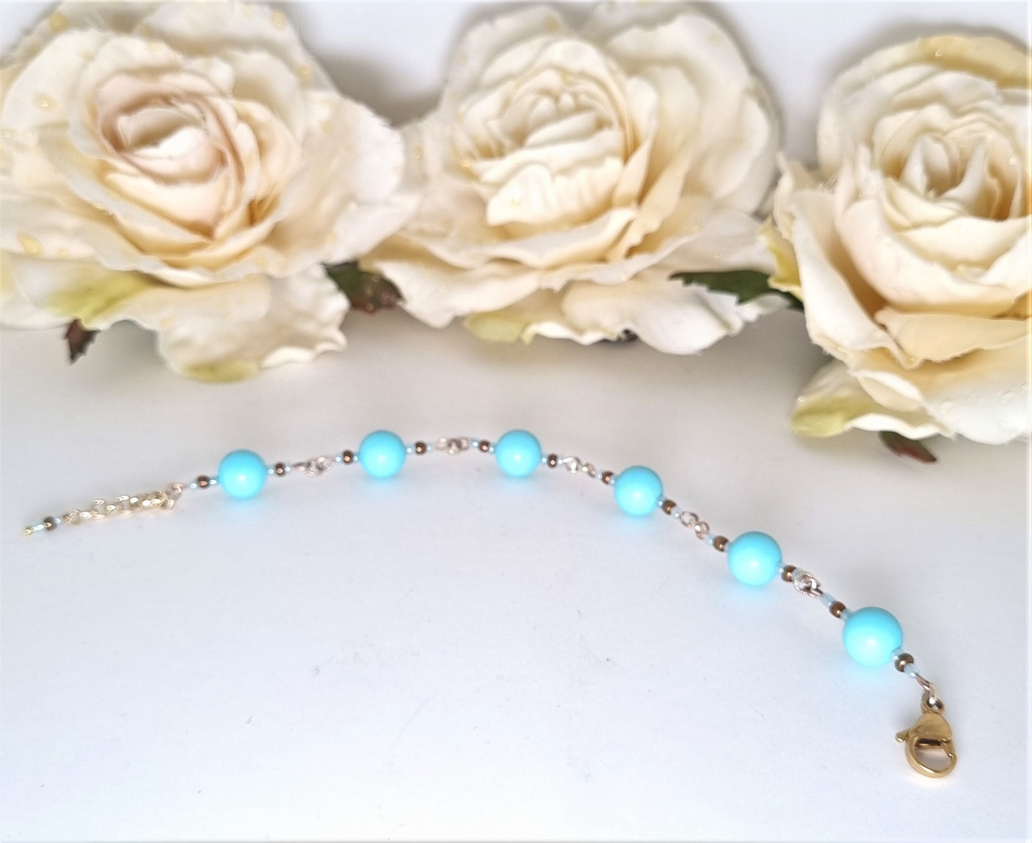 Orecchini SOPHIA i colori .021 perle turchese, metallo e perline.