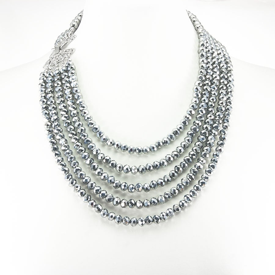 Collana I CRISTALLI .073, cristalli colore argento. chiusura a farfalla traforata filigrana