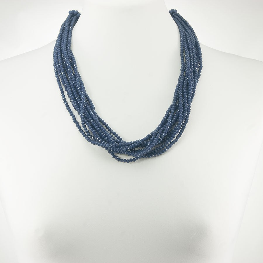 Collana I CRISTALLI .027, collier dieci fili di piccoli mezzi cristalli blu.