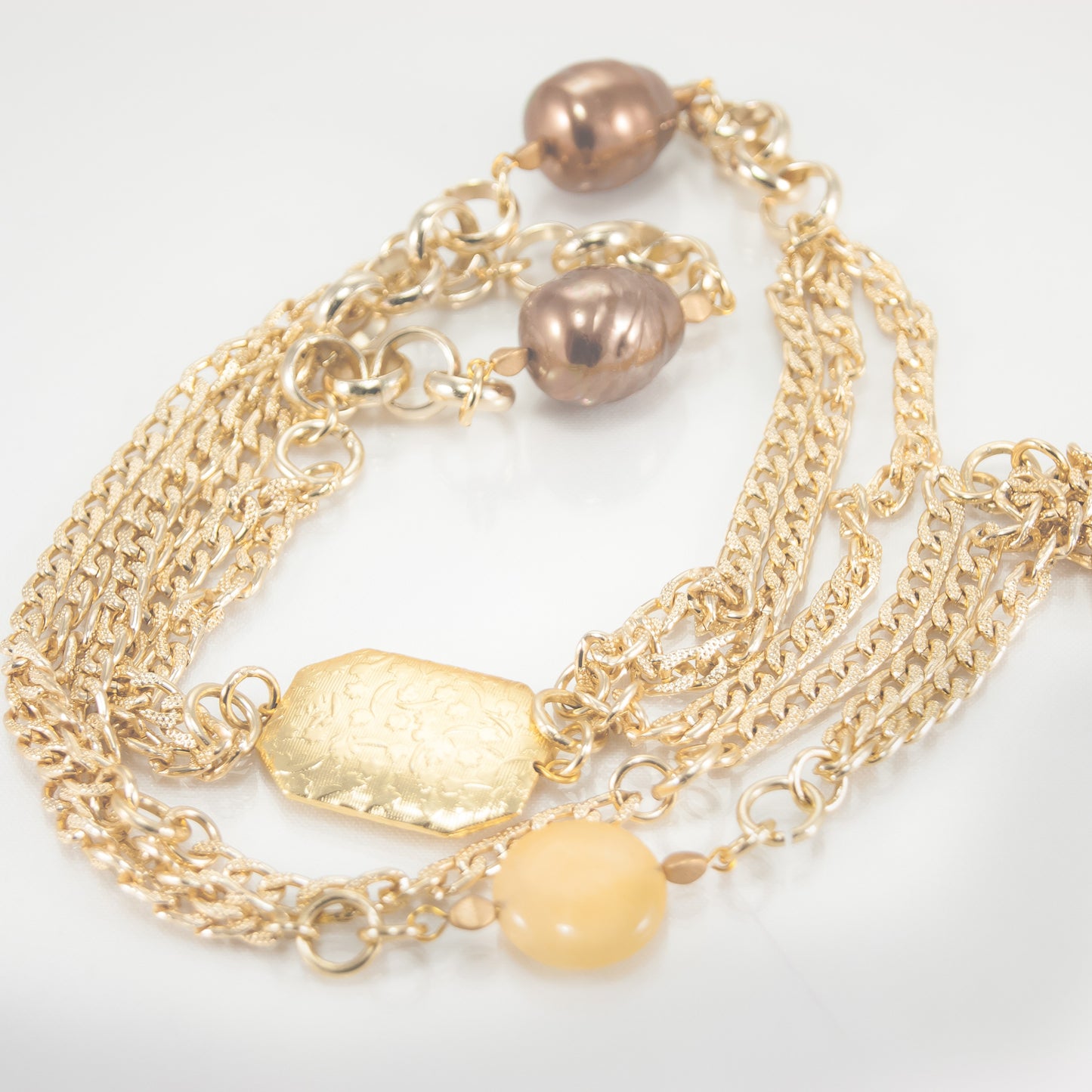 Collana ZELDA .029 maglie dorate, perle barocche bronzo.