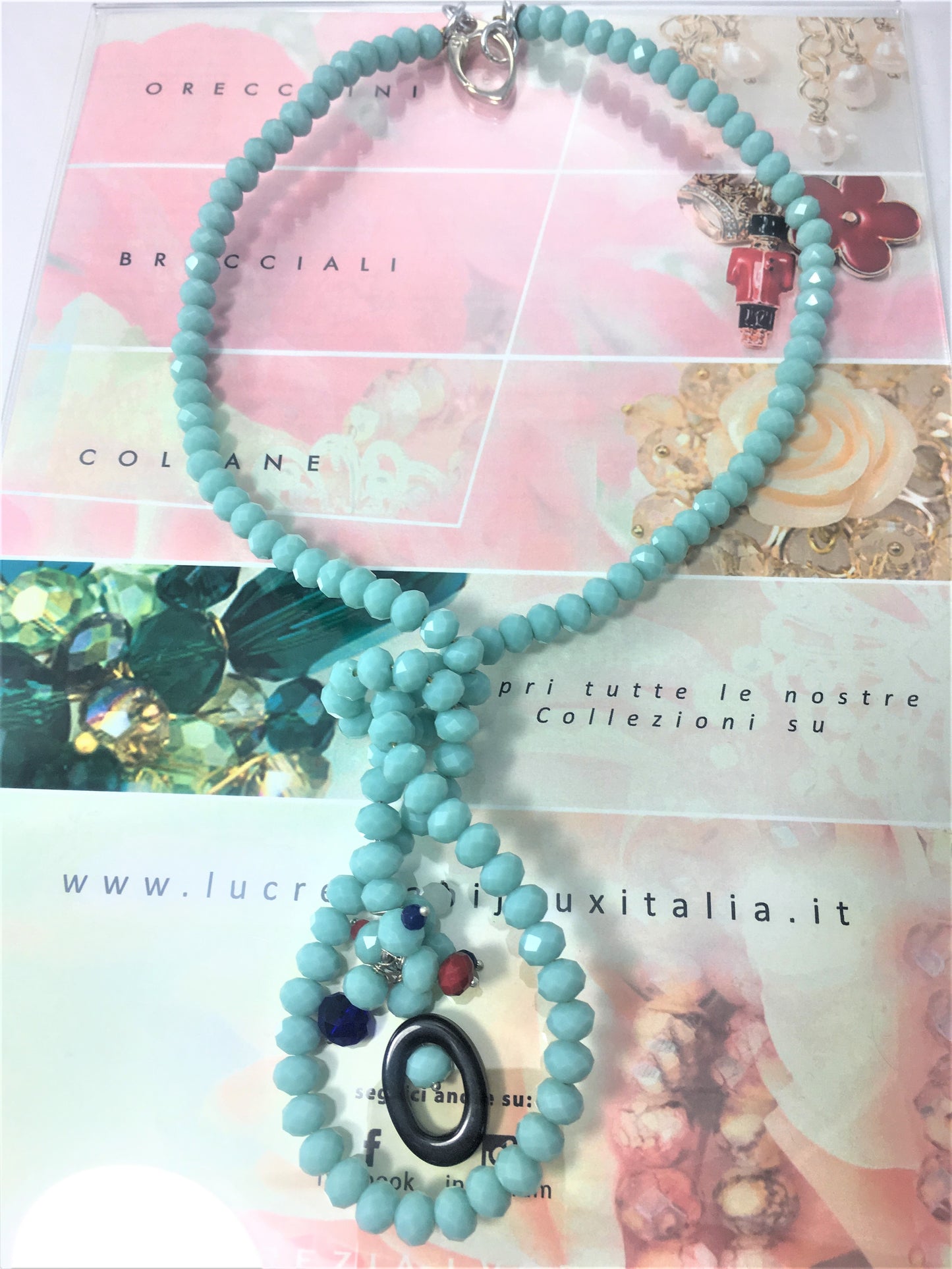 Collana I CRISTALLI .041 cristalli verde acquamarina semirigido con ciondolo.