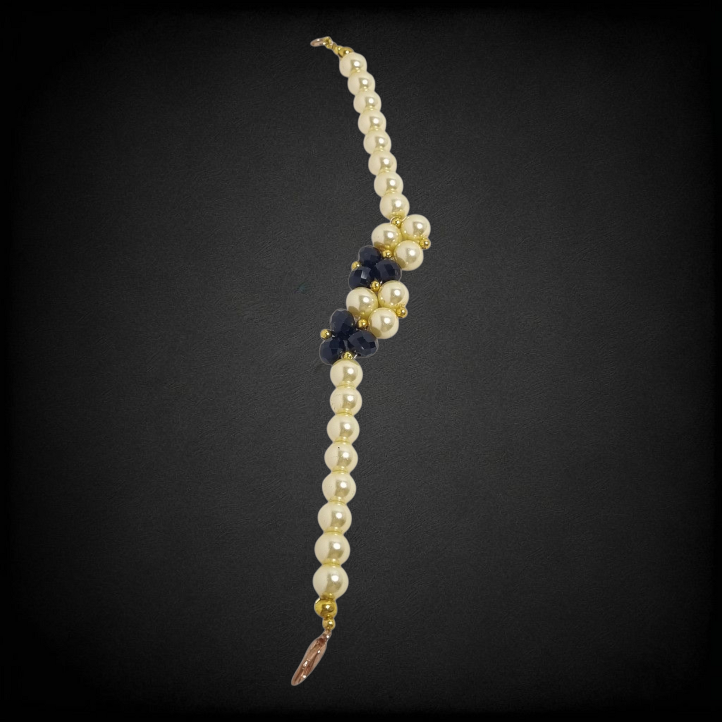 Bracciale LE PERLE .052 un filo perle avorio e cristallo.