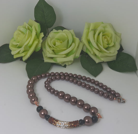 Collana LE PERLE .034 Perle vetro brown tubo strass.