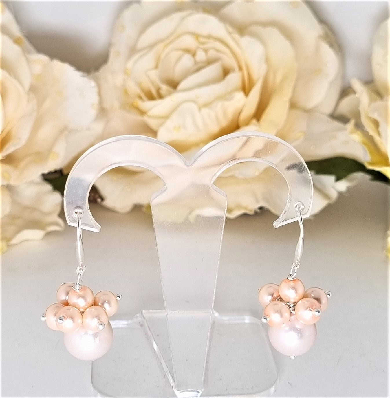 Orecchini LE PERLE .012 perla e coroncina perline miyuki rosa.