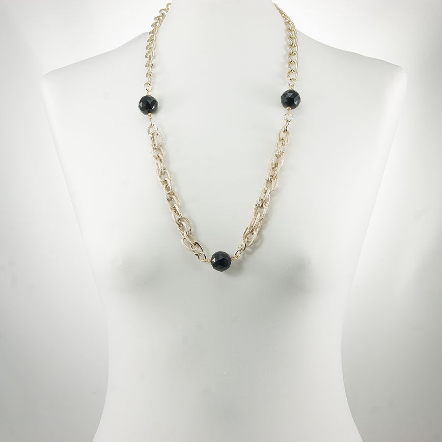 Collana GRACE i metalli .010,  grandi perle cristallo sfaccettato, maglie metallo  dorato  lucido e satinato.