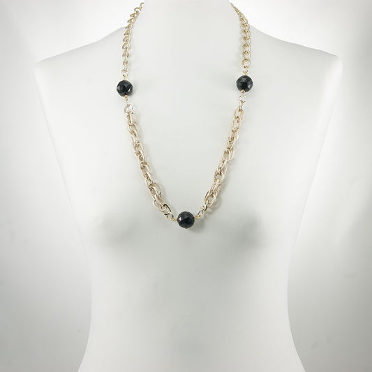Collana GRACE i metalli .010,  grandi perle cristallo sfaccettato, maglie metallo  dorato  lucido e satinato.