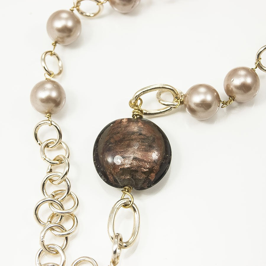 Collana ZELDA .007, lunga, perle cipria, ovali murrina color bronzo e quarzo
