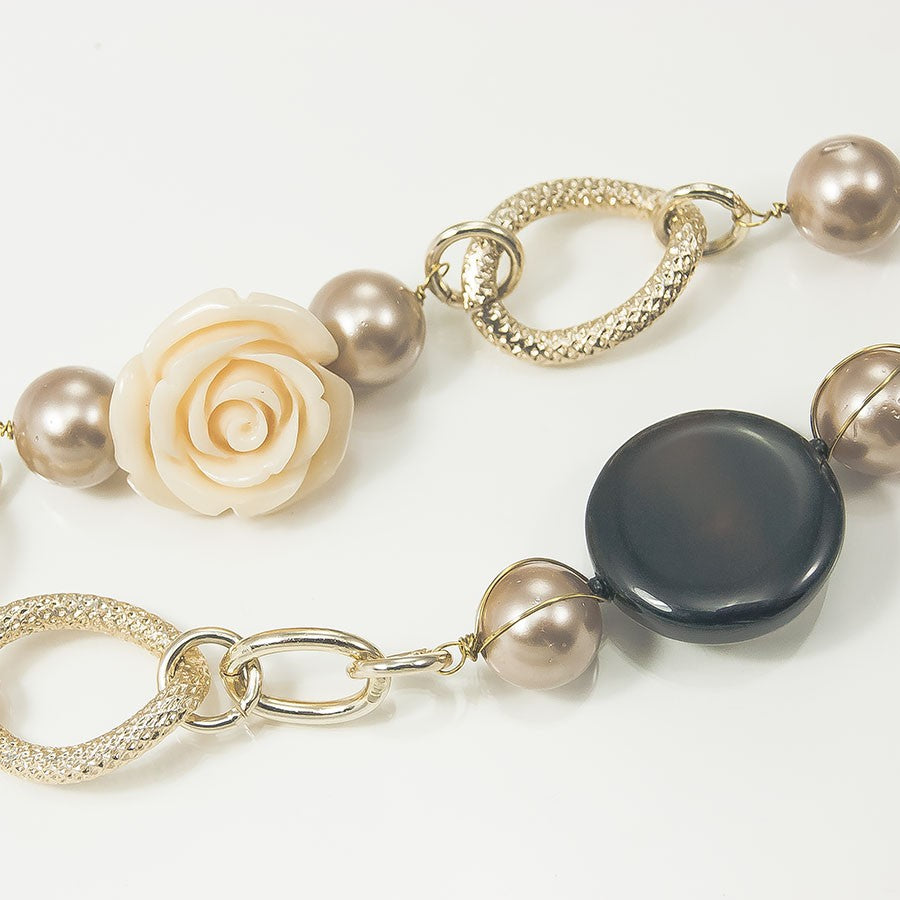 Collana ZELDA .007, lunga, perle cipria, ovali murrina color bronzo e quarzo