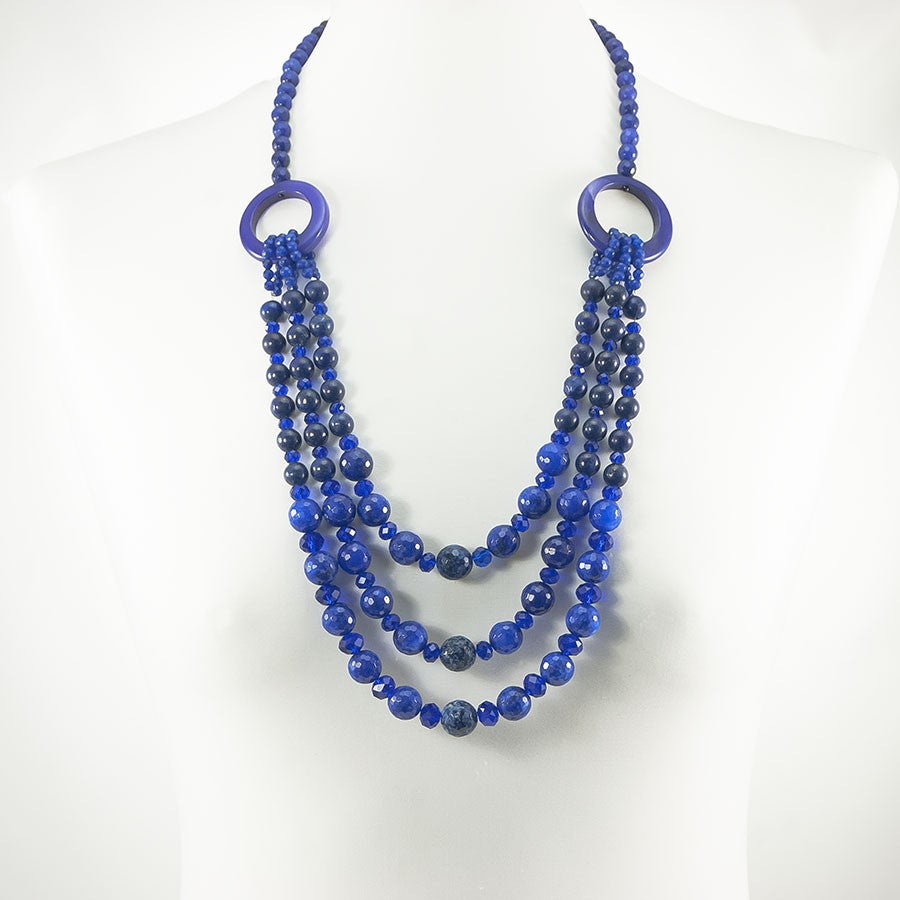 LUXURY collana .006 perle di lapislazzulo, cristalli blu e perle in agata.