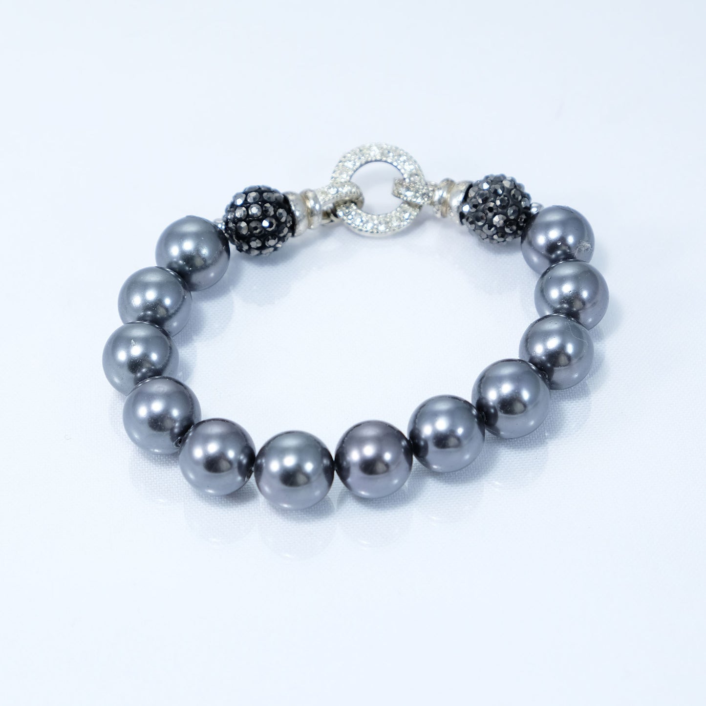 Bracciale LE PERLE .008 Perle grigie e strass,