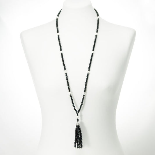 Collana LUCEOMBRA .002, lunga, piccoli cristalli neri e perle sintetiche, pendente  fili cristallo nero.