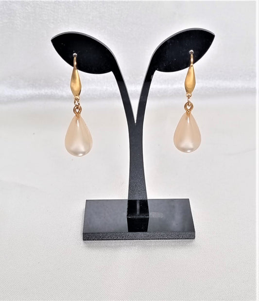 Orecchini LE PERLE .029 perla a goccia avorio madreperlacea.